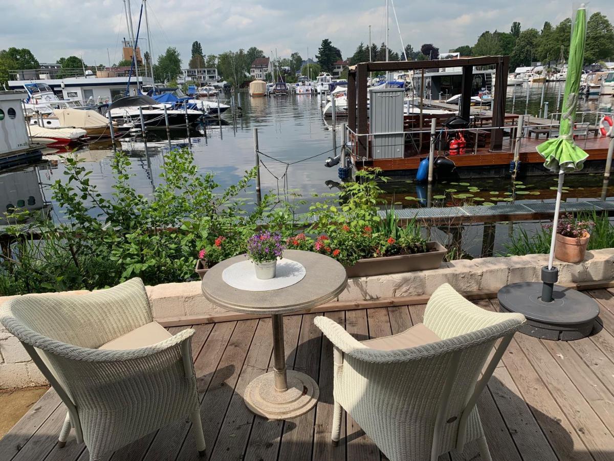 Tiny House Oder Ferienwohnung Auf Der Sunset Marina Берлин Экстерьер фото