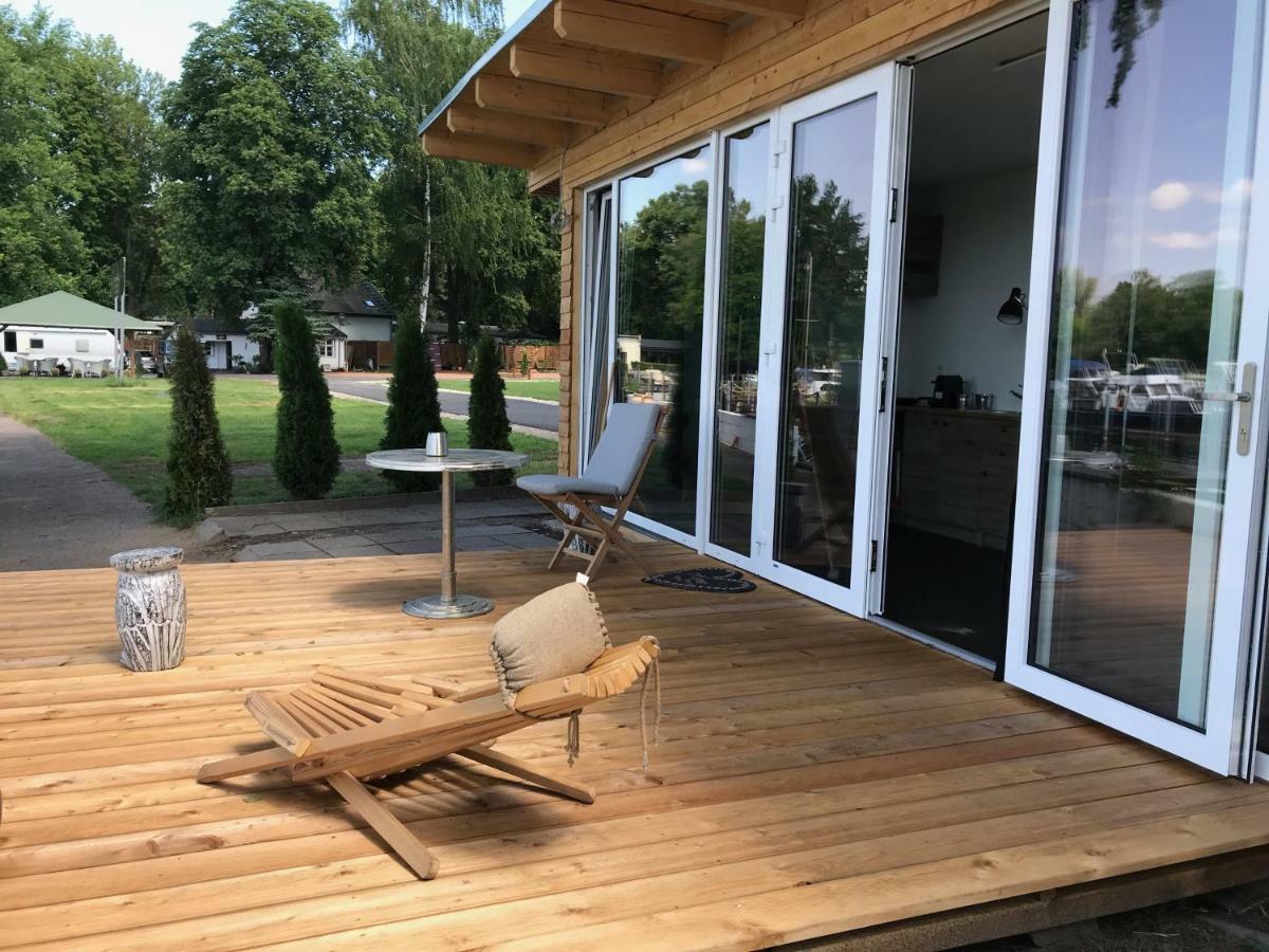 Tiny House Oder Ferienwohnung Auf Der Sunset Marina Берлин Экстерьер фото
