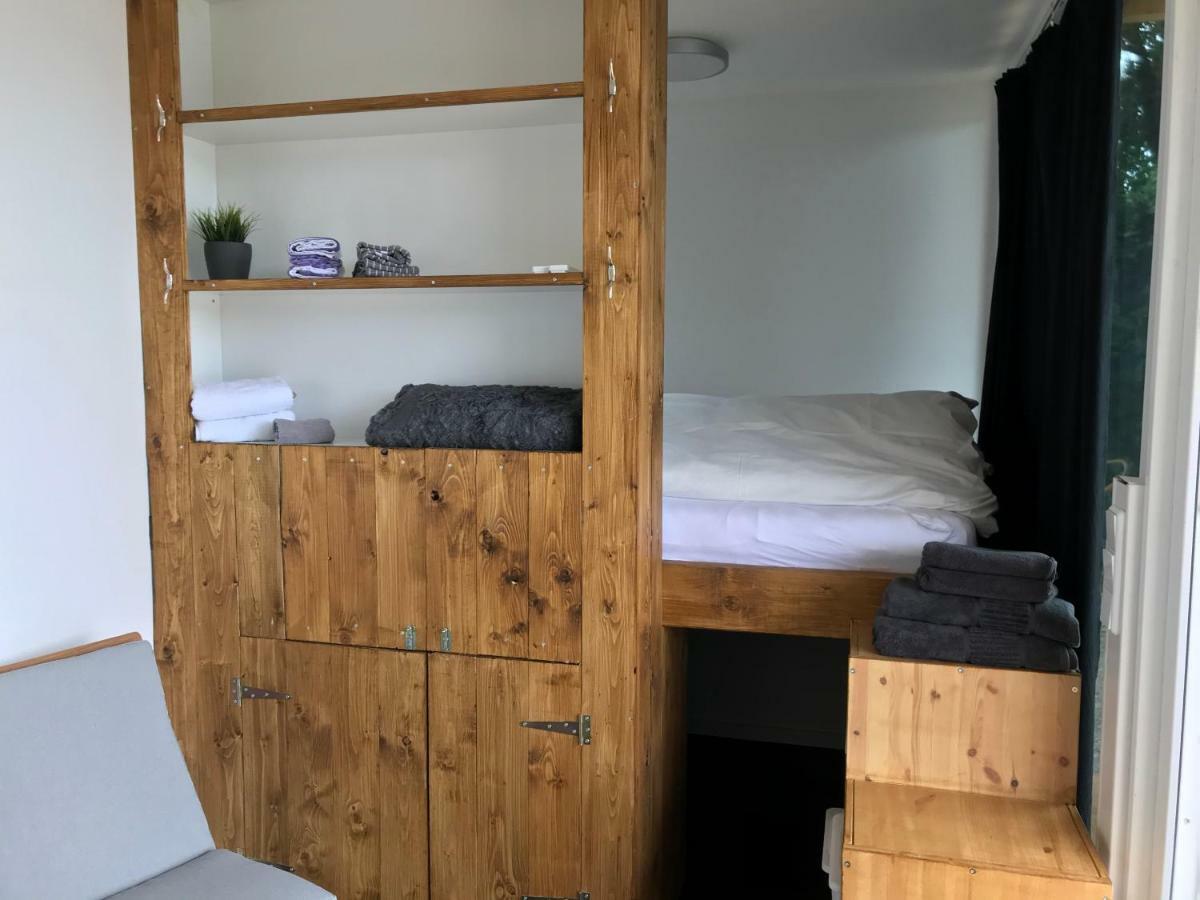Tiny House Oder Ferienwohnung Auf Der Sunset Marina Берлин Экстерьер фото