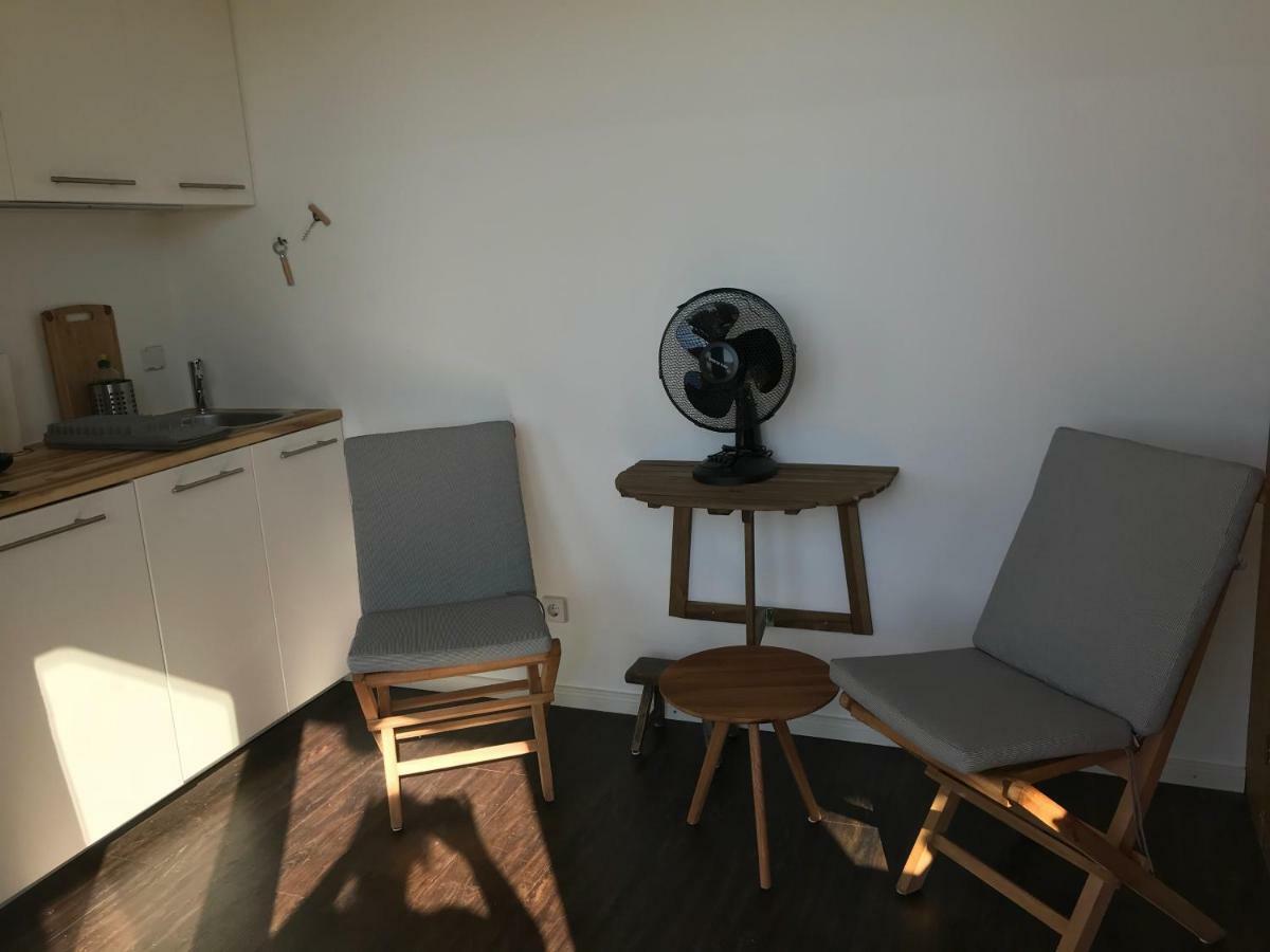 Tiny House Oder Ferienwohnung Auf Der Sunset Marina Берлин Экстерьер фото